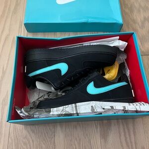 Air Force 1 x Tiffany & Co. - Brand New